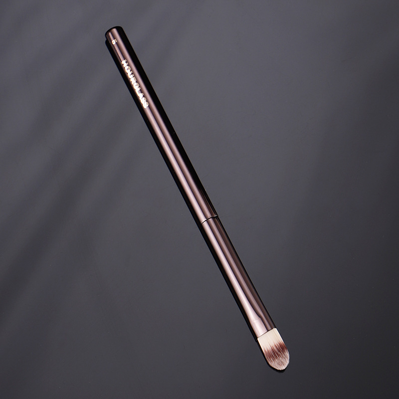Cọ che khuyết điểm hourglass No 5